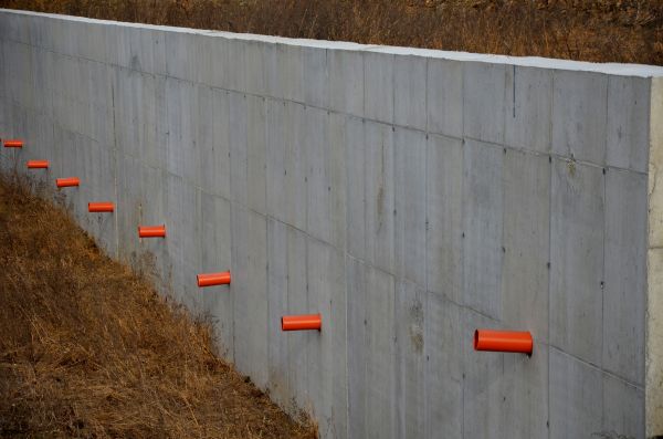 Cost of Concrete Wall Installation in Herndon