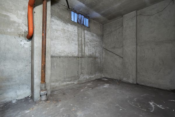 Cost of Basement Wall Construction in Herndon