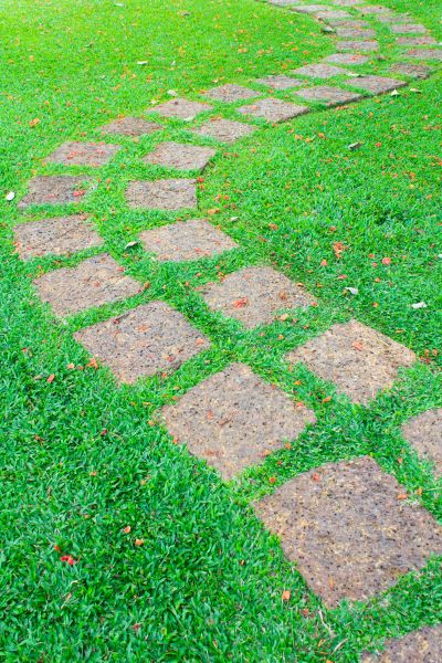 Backyard Pathway Construction in Herndon
